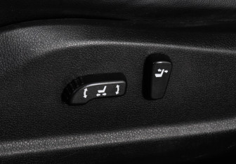 Подержанный автомобиль Nissan Teana 2010 года (14 фото)