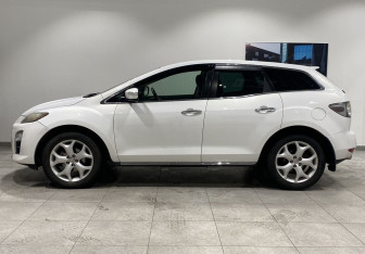 Подержанный автомобиль Mazda CX-7 2011 года (8 фото)