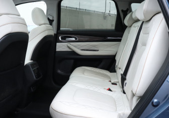 Подержанный автомобиль Exeed VX 2021 года (10 фото)