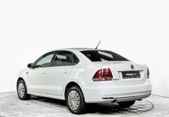 Подержанный автомобиль Volkswagen Polo Sedan 2016 года (7 фото)