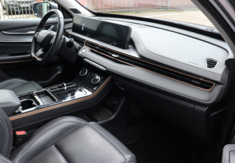 Подержанный автомобиль Exeed LX 2022 года (8 фото)