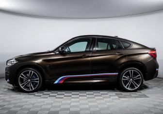 Подержанный автомобиль BMW X6 M 2018 года (8 фото)