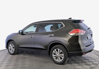 Подержанный автомобиль Nissan X-Trail 2017 года (7 фото)