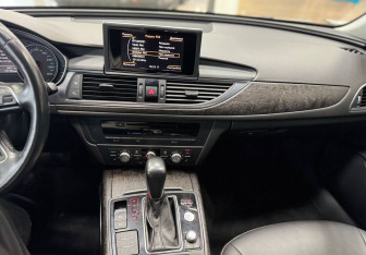 Подержанный автомобиль Audi A6 Sedan 2017 года (13 фото)
