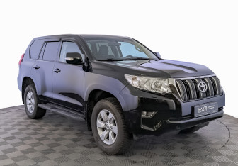 Подержанный автомобиль Toyota Land Cruiser Prado 2021 года (3 фото)