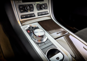 Подержанный автомобиль Jaguar XF Sedan 2014 года (28 фото)