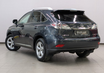 Подержанный автомобиль Lexus RX 2011 года (7 фото)