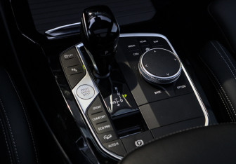 Подержанный автомобиль BMW X3 2023 года (23 фото)