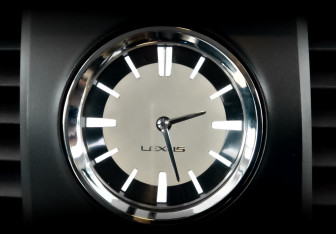 Подержанный автомобиль Lexus RX 2021 года (28 фото)