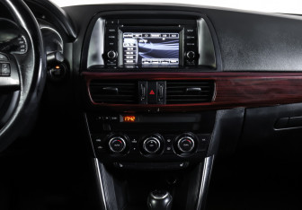 Подержанный автомобиль Mazda CX-5 2011 года (14 фото)