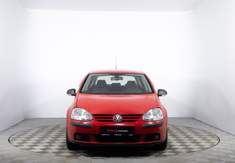 Подержанный автомобиль Volkswagen Golf Hatchback 2007 года (2 фото)