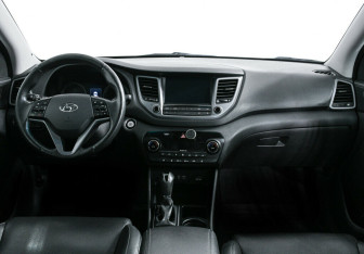Подержанный автомобиль Hyundai Tucson 2015 года (8 фото)