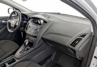 Подержанный автомобиль Ford Focus Hatchback 2019 года (11 фото)