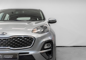 Подержанный автомобиль Kia Sportage 2019 года (16 фото)