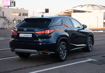 Подержанный автомобиль Lexus RX 2019 года (5 фото)