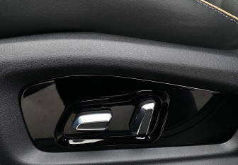 Подержанный автомобиль Omoda C5 2023 года (25 фото)