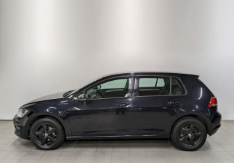 Подержанный автомобиль Volkswagen Golf Hatchback 2014 года (8 фото)