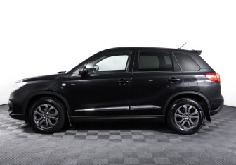 Подержанный автомобиль Suzuki Vitara 2017 года (8 фото)