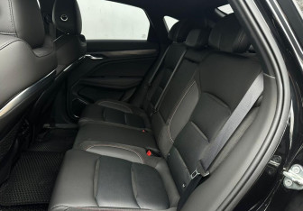 Подержанный автомобиль Geely Tugella 2023 года (10 фото)