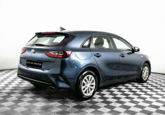 Подержанный автомобиль Kia Ceed Hatchback 2018 года (3 фото)