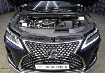 Подержанный автомобиль Lexus RX 2021 года (9 фото)