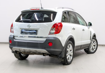 Подержанный автомобиль Opel Antara 2012 года (5 фото)