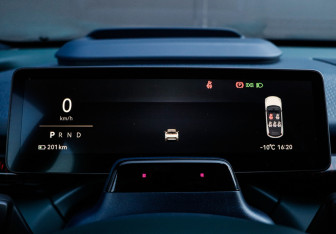 Подержанный автомобиль Zeekr X 2023 года (16 фото)