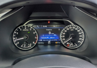 Подержанный автомобиль Nissan Murano Suv 2022 года (13 фото)