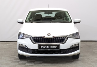 Подержанный автомобиль Skoda Rapid Liftback 2021 года (2 фото)