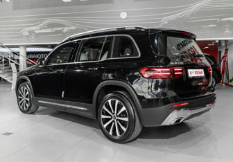 Новый Mercedes-Benz GLB 2025 (6 фото)