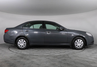 Подержанный автомобиль Chevrolet Epica 2011 года (4 фото)
