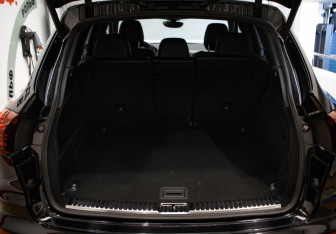 Подержанный автомобиль Porsche Cayenne 2015 года (32 фото)