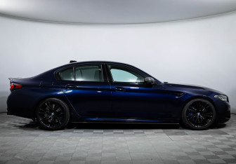 Подержанный автомобиль BMW M5 Sedan 2020 года (4 фото)
