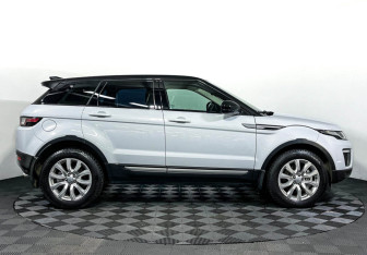 Подержанный автомобиль Land Rover Range Rover Evoque 2015 года (4 фото)