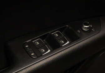 Подержанный автомобиль Audi A7 2013 года (17 фото)