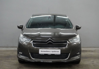 Подержанный автомобиль Citroen C4 Sedan 2013 года (2 фото)