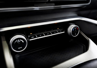 Подержанный автомобиль Geely Coolray 2022 года (26 фото)