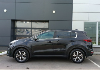 Подержанный автомобиль Kia Sportage 2021 года (8 фото)