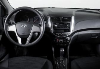 Подержанный автомобиль Hyundai Solaris Sedan 2014 года (12 фото)