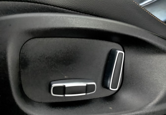 Подержанный автомобиль Jaguar F-Pace 2020 года (27 фото)