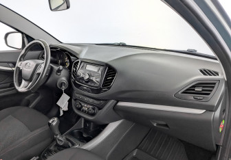 Подержанный автомобиль LADA (ВАЗ) Vesta Wagon 2021 года (11 фото)