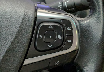Подержанный автомобиль Toyota Camry Sedan 2017 года (28 фото)
