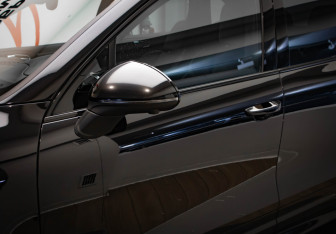 Подержанный автомобиль Porsche Cayenne 2015 года (37 фото)