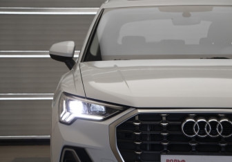 Подержанный автомобиль Audi Q3 2023 года (34 фото)