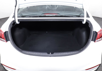 Подержанный автомобиль Hyundai Solaris Sedan 2019 года (17 фото)