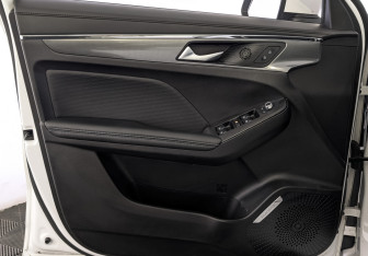 Подержанный автомобиль Haval Jolion 2023 года (19 фото)