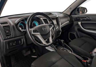 Подержанный автомобиль Changan CS35 2018 года (11 фото)