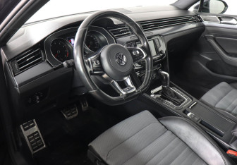 Подержанный автомобиль Volkswagen Passat Wagon 2016 года (9 фото)