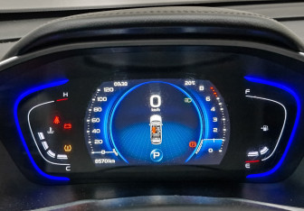 Подержанный автомобиль Geely Coolray 2023 года (16 фото)