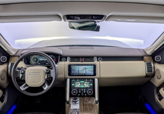 Подержанный автомобиль Land Rover Range Rover 2021 года (14 фото)